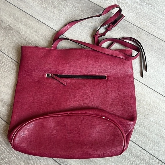 Joes maroon vegan leather zippered lined tote bag - Picture 6 of 7